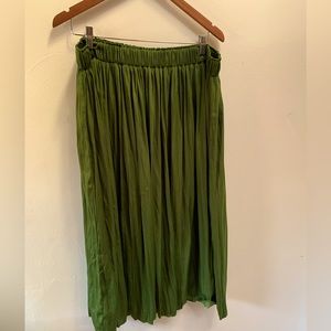 Gap XL lined midi length pleated skirt